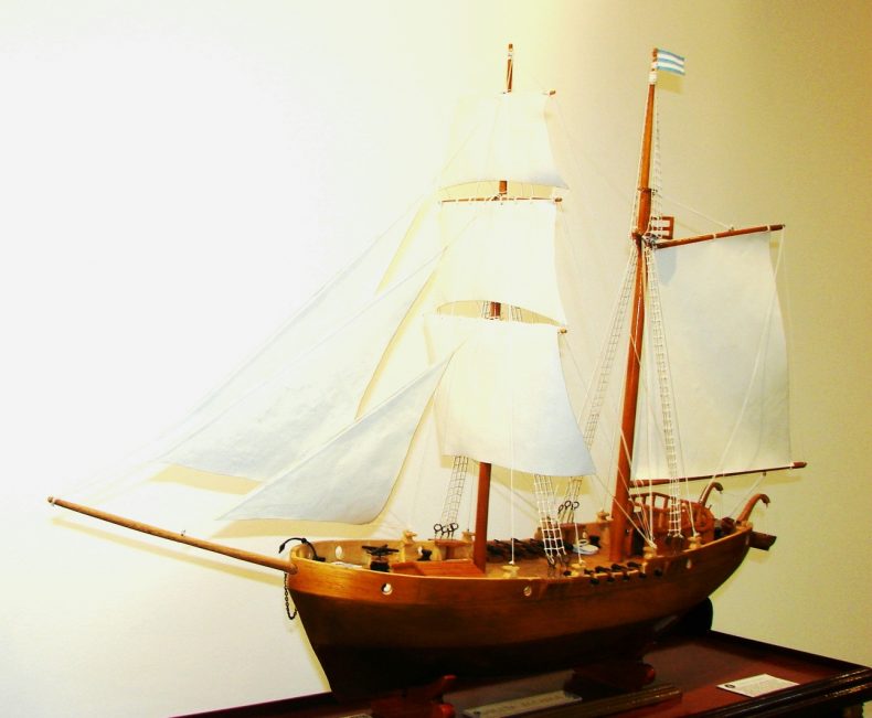 “Retrospectiva de nuestra historia marítima. Periodo aborigen- Siglo XX”, en Museo Municipal.