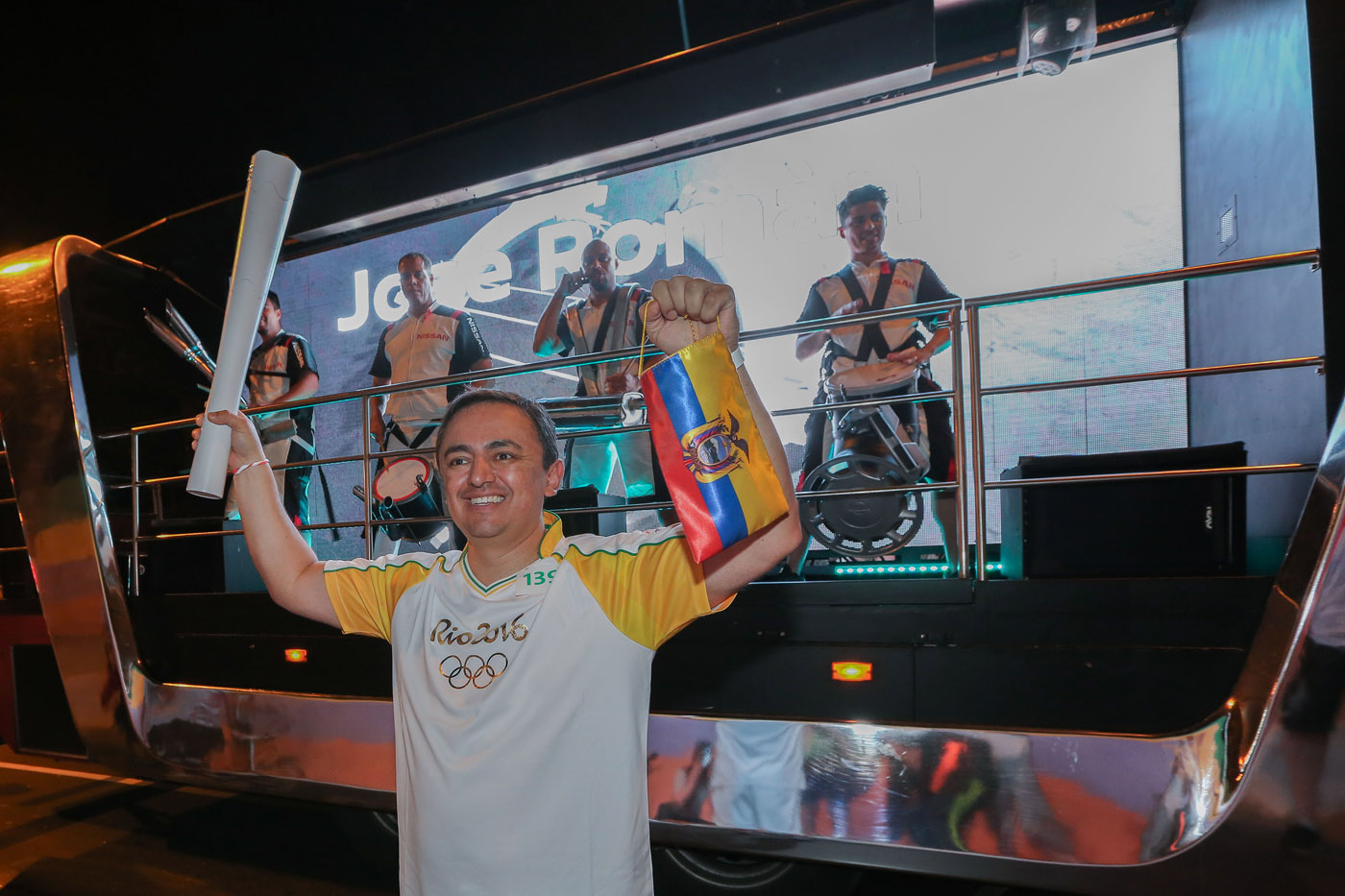 José Román conduce la Antorcha Rio 2016 en Niteroi (RJ) / Crédito: Nissan