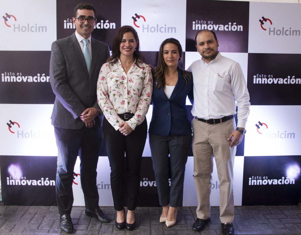Holcim Ecuador presentó su nuevo portafolio de soluciones innovadoras de concreto en la planta de Machala.