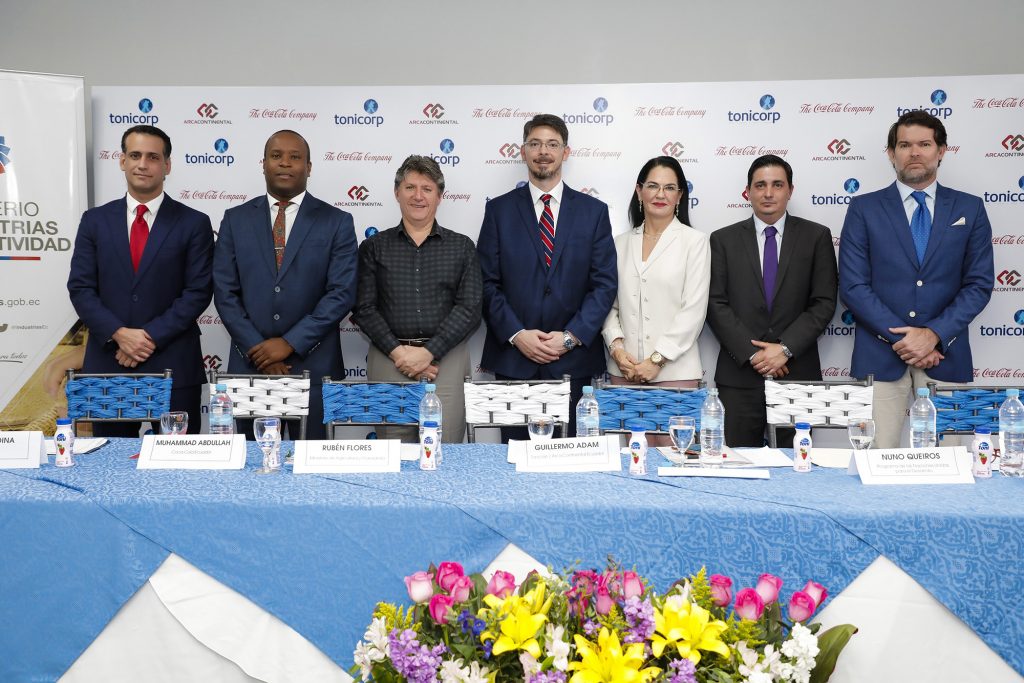 TONICORP PRESENTA EL PROGRAMA DE GANADERÍA SOCIALMENTE INCLUSIVA QUE BENEFICIA A 3.000 PEQUEÑOS GANADEROS DEL ECUADOR.