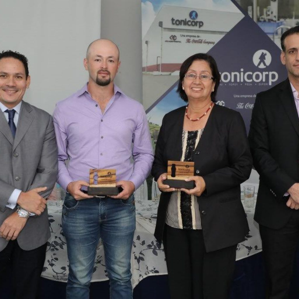TONICORP PREMIA LA CALIDAD Y BUENAS PRÁCTICAS AMBIENTALES DE LOS GANADEROS DEL PAÍS