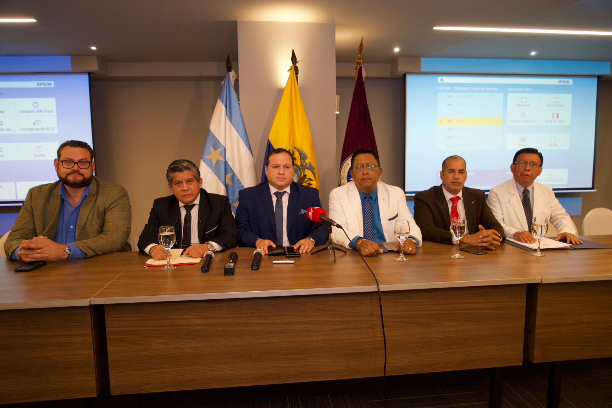 GREMIO DE LA SALUD SOLICITA AL PRESIDENTE PUBLICACIÓN INMEDIATA DEL CUADRO BÁSICO DE MEDICAMENTOS