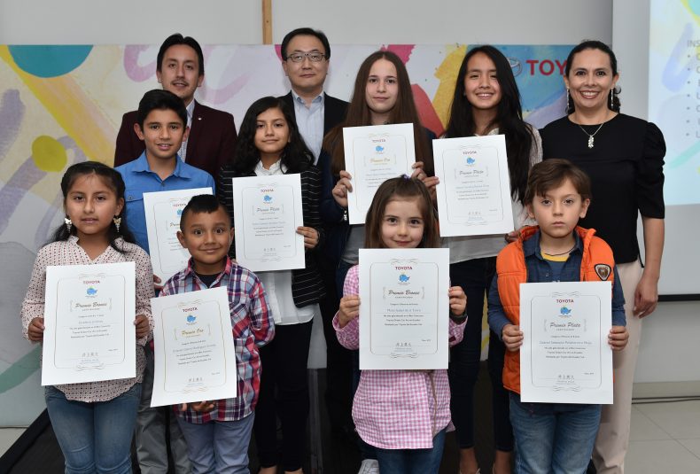 9 NIÑOS Y ADOLESCENTES GANADORES DEL CONCURSO DE PINTURA INFANTIL “TOYOTA DREAM CAR ART” 9 NIÑOS Y ADOLESCENTES GANADORES DEL CONCURSO DE PINTURA INFANTIL “TOYOTA DREAM CAR ART”