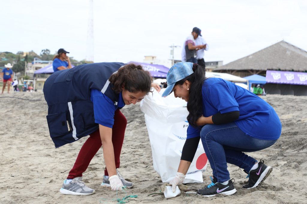Cervecería Nacional y el Ministerio del Ambiente se convierten en Defensores de Playas