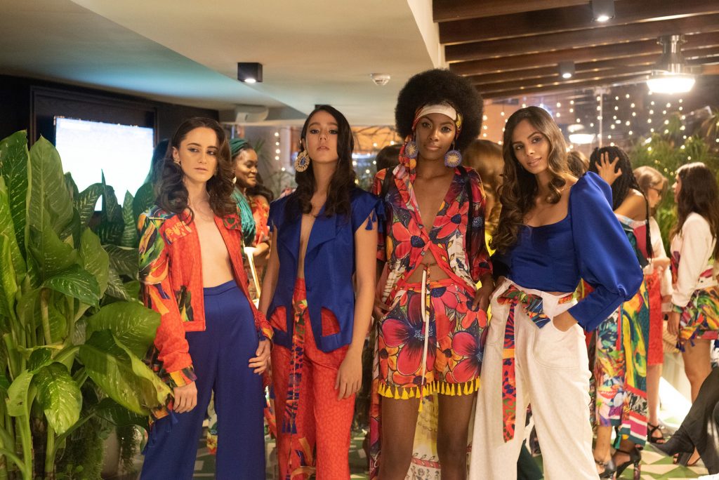 UNA NOCHE DE VÉRTIGO Y MODA SE VIVIÓ EN PAAMARI RESTAURANTE