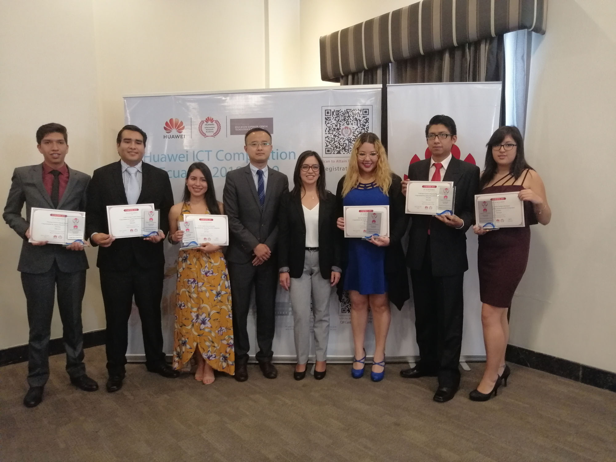 HUAWEI TECHNOLOGIES PREMIÓ A SEIS ESTUDIANTES ECUATORIANOS EN LA COMPETENCIA ICT