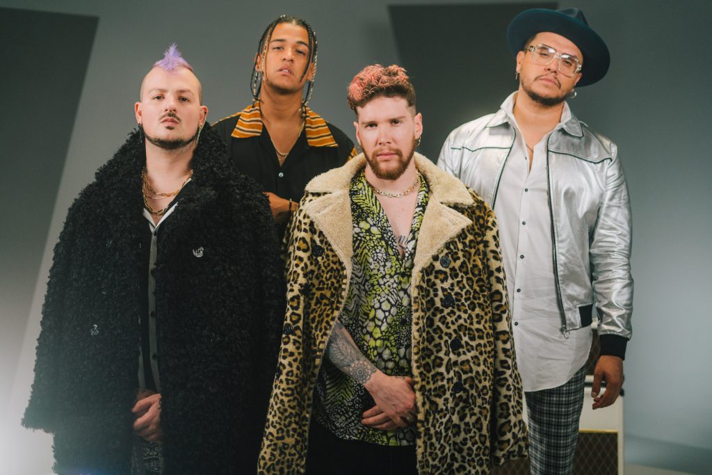 PISO 21 presenta MAMI junto a BLACK EYED PEAS.