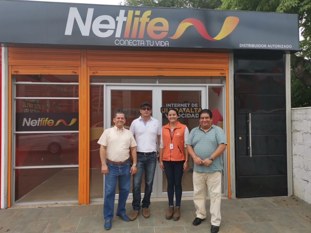 Netlife inaugura nuevo punto de atención en Portoviejo