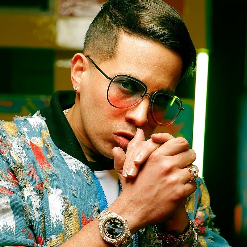 De La Ghetto presenta "Selfie" su nuevo hit.