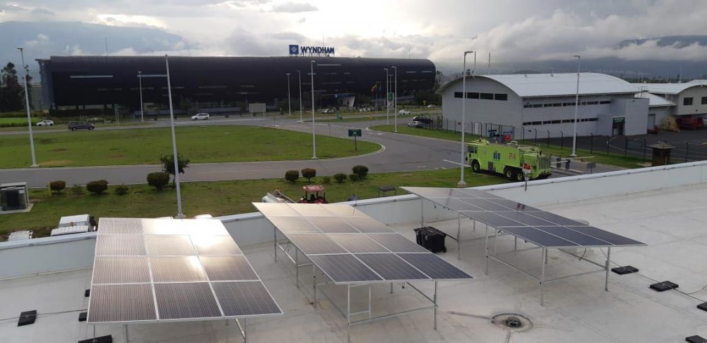 Aeropuerto de Quito alcanza la neutralidad en su huella de carbono