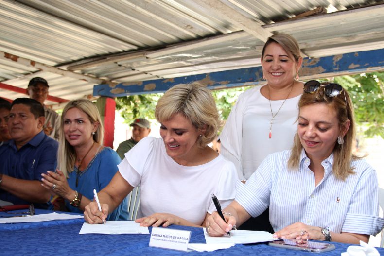 Municipio de Guayaquil y Nestlé firman convenio para potencializar la producción agrícola en Isla Puná Municipio de Guayaquil y Nestlé firman convenio para potencializar la producción agrícola en Isla Puná
