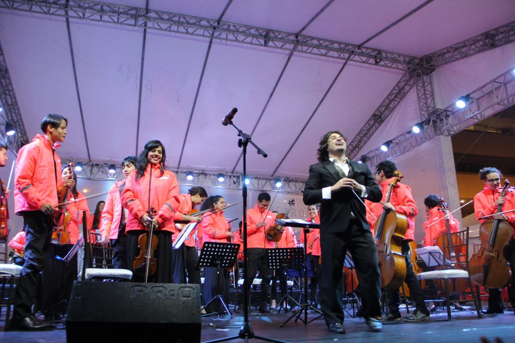 Rappi junto a la Orquesta Joven Ecuador deleitaron con el concierto “Un regalo a la ciudad” 