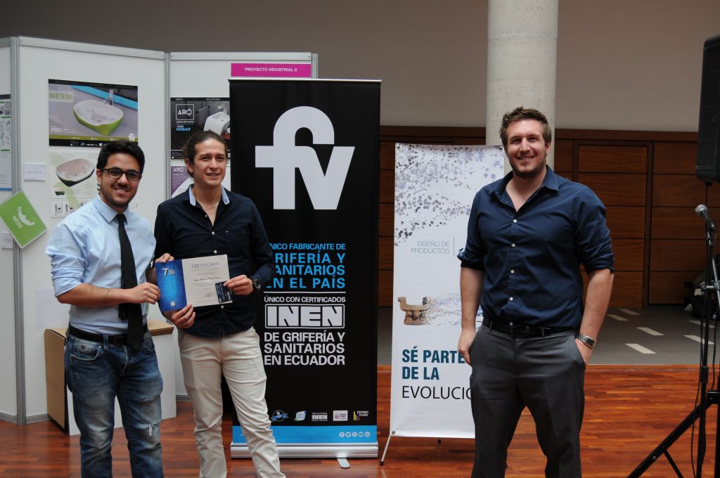 FV APUESTA POR LA EDUCACIÓN EN ECUADOR