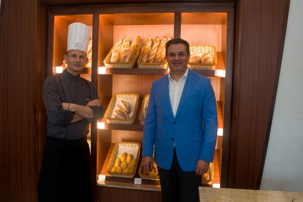 GOURMANDISES by Yves Thuriès abre nueva tienda en Village Plaza