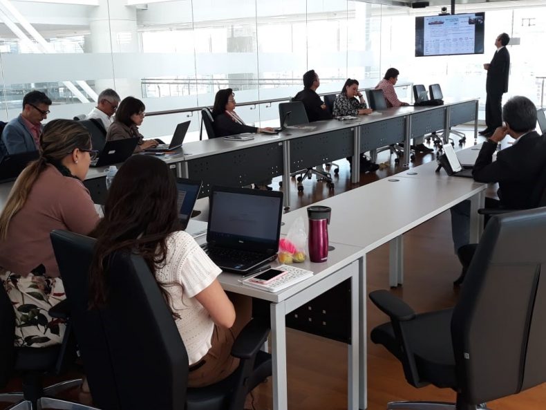 Representantes públicos y privados debatieron sobre las exportaciones ecuatorianas al mercado de la Unión Europea Representantes públicos y privados debatieron sobre las exportaciones ecuatorianas al mercado de la Unión Europea