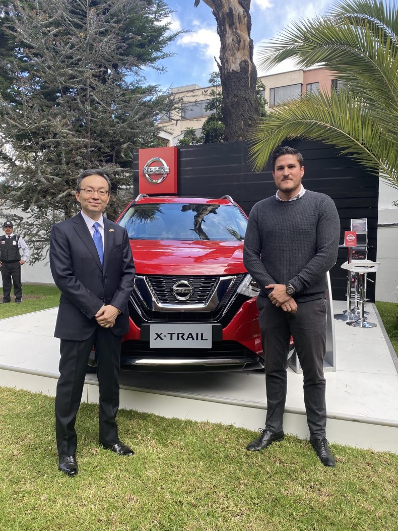 Nissan X-Trail invitado de honor en la celebración del natalicio del nuevo Emperador de Japón Nissan X-Trail invitado de honor en la celebración del natalicio del nuevo Emperador de Japón