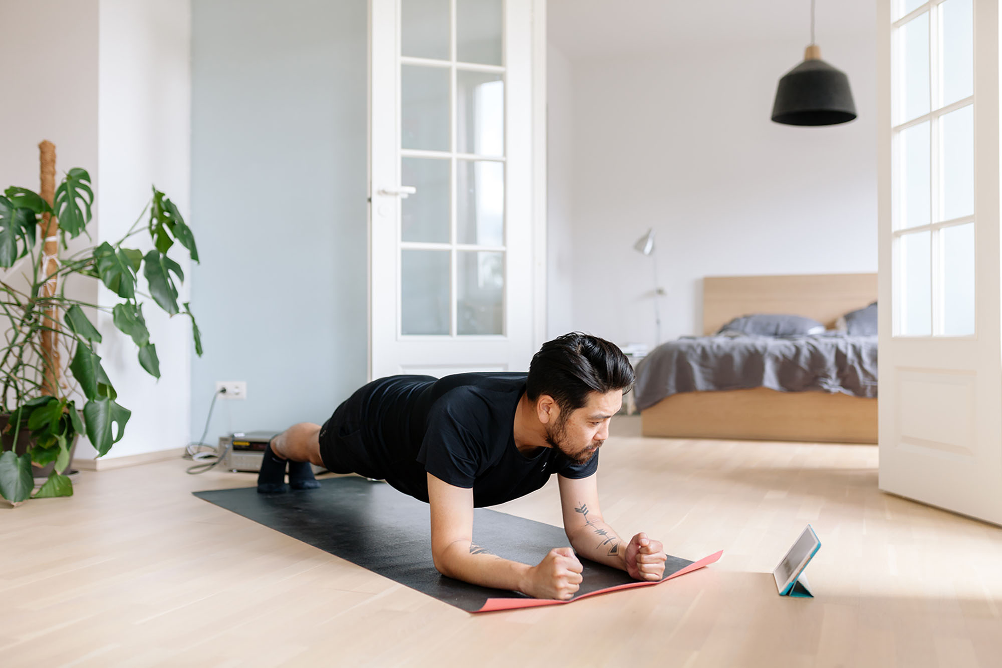 CONOCE CÓMO EL YOGA Y LA MEDITACIÓN PUEDEN AYUDAR A RELAJARTE