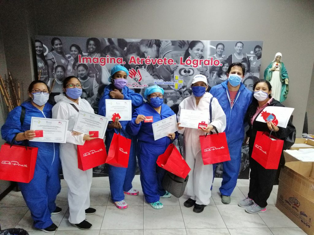 Programa Mujeres Confeccionistas Emprendedoras suma 584 beneficiarias