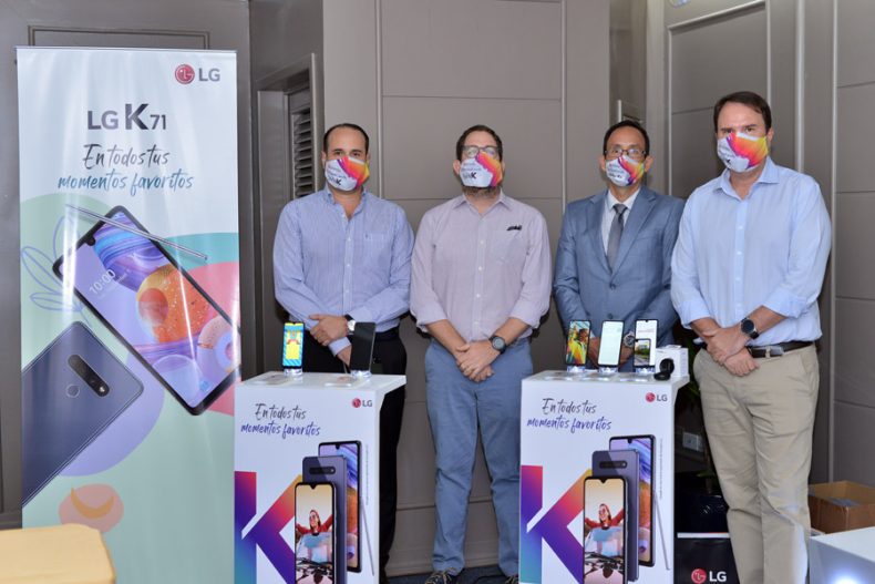 LG Electronics y Alpha Cell organizaron una rueda de negocios para dar a conocer la nueva línea de celulares Serie K LG Electronics y Alpha Cell organizaron una rueda de negocios para dar a conocer la nueva línea de celulares Serie K