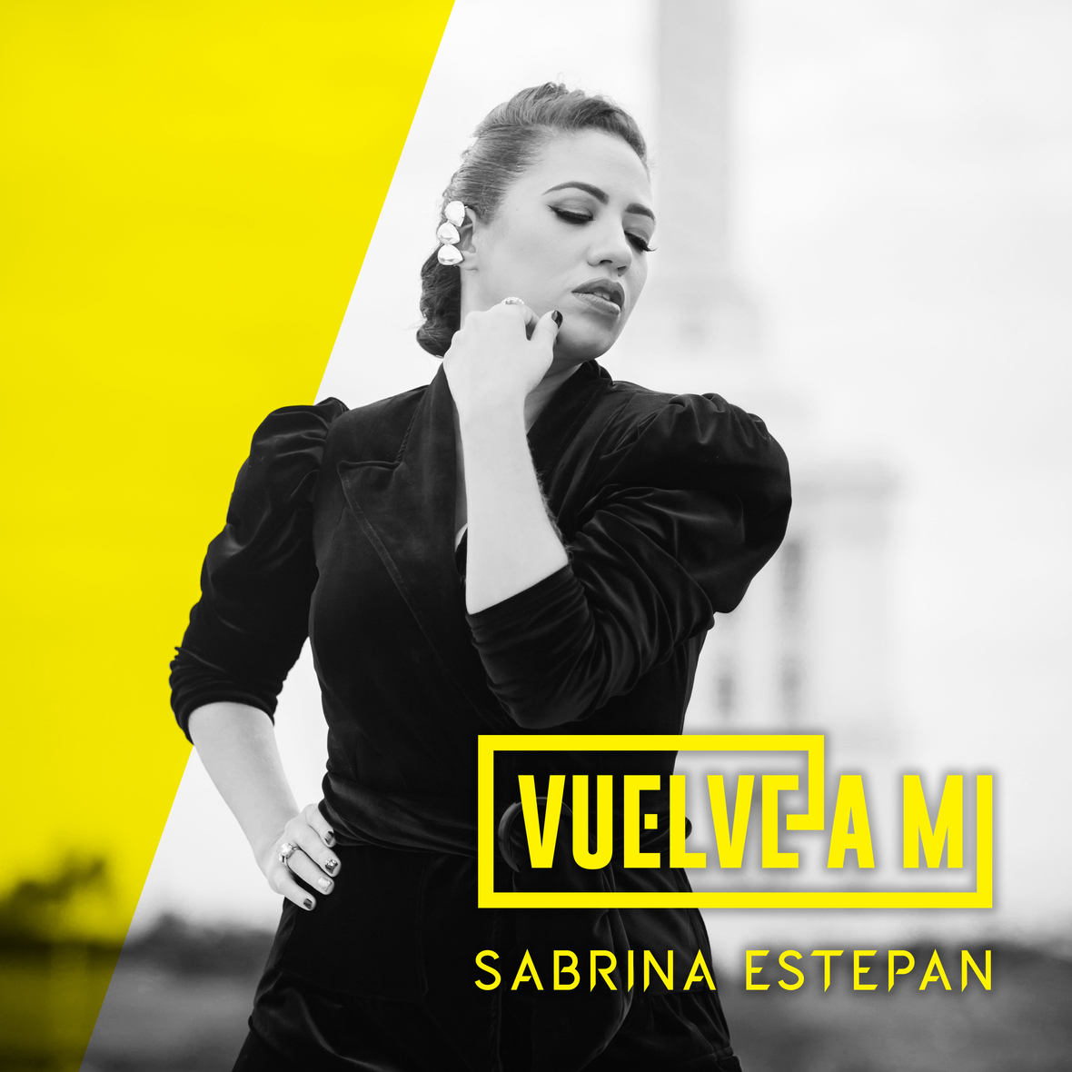 Sabrina Estepan presenta nueva bachata romántica "Vuelve a mí"