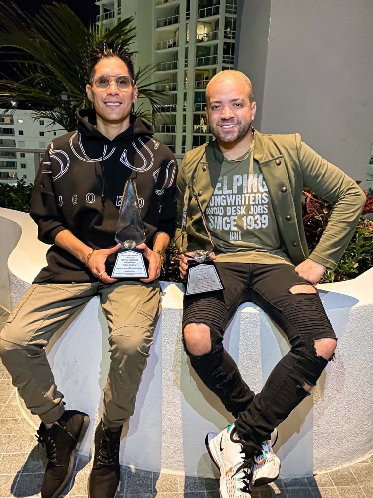 Chino & Nacho celebran 10 Años de su histórico sencillo "Niña Bonita" y presentan video de "Antivirus"