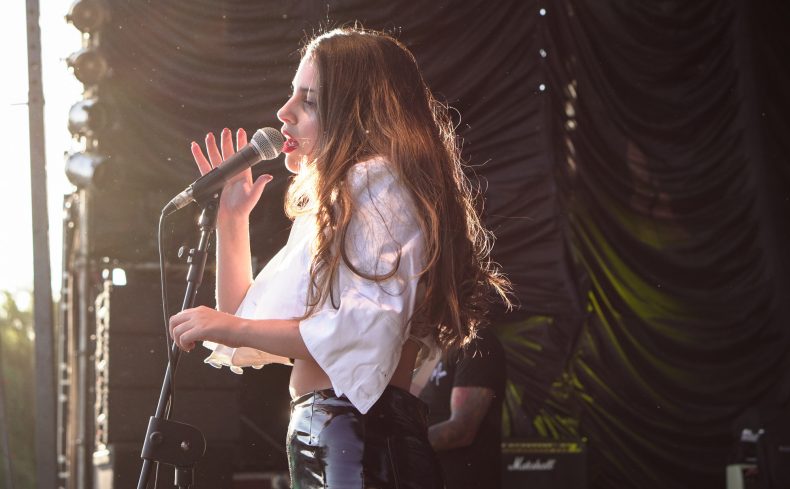 MICA RUIZ lanzó su nuevo single "Quiéreme" MICA RUIZ lanzó su nuevo single "Quiéreme"