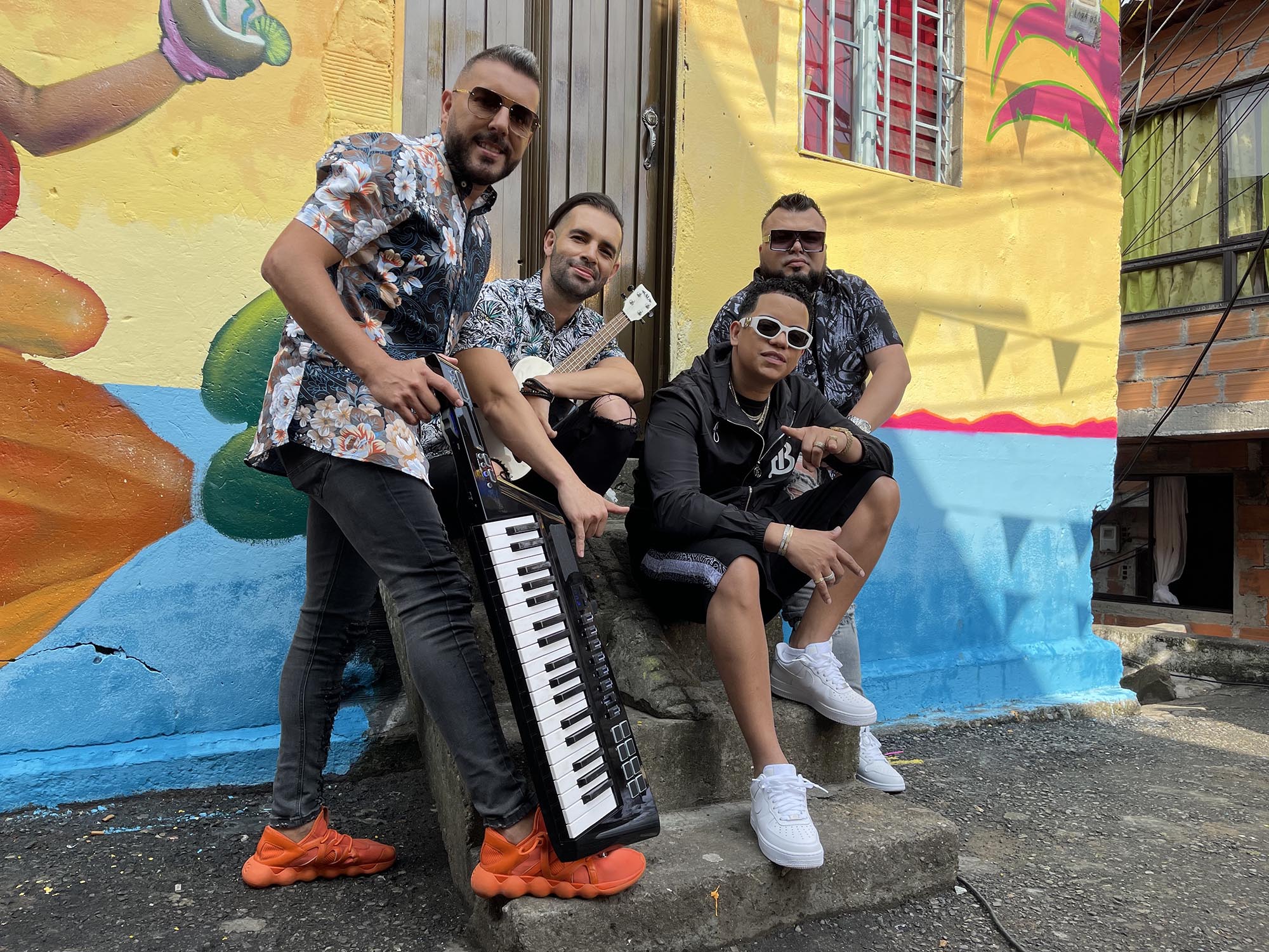 J ÁLVAREZ, ALKILADOS Y ELIOT EL MAGO D OZ, UNA FÓRMULA EXITOSA CON AGÜITA CON COCO