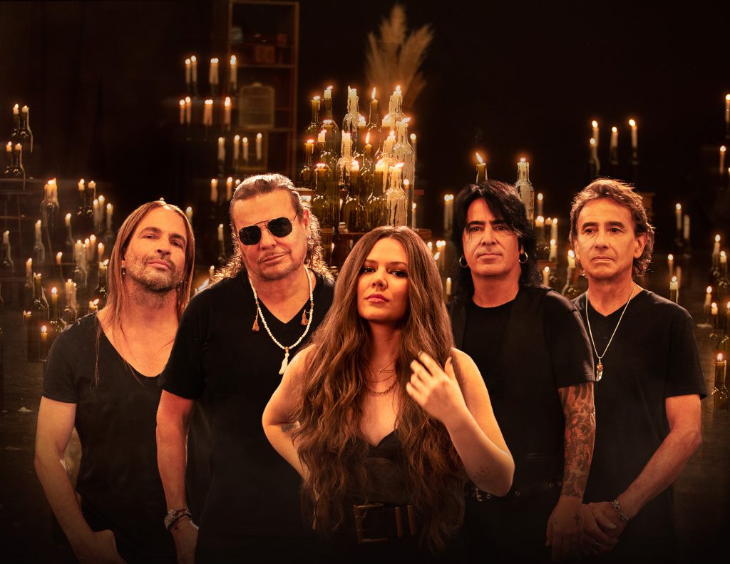 MANÁ JUNTO A JOY PRESENTAN "ERES MI RELIGIÓN"