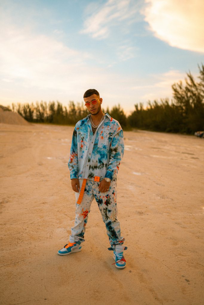 LYANNO JUNTO A RAUW ALEJANDRO PRESENTAN SU NUEVO HIT EN PLATAFORMAS MUSICALES PODEROSA
