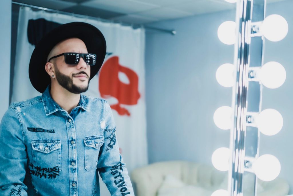 Pitti impulsa su carrera artística con nueva producción discográfica