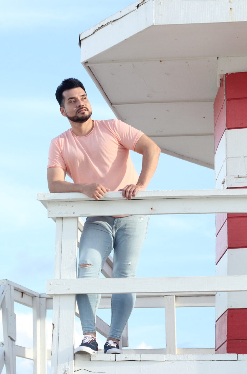 Novaro crece musicalmente a nivel internacional